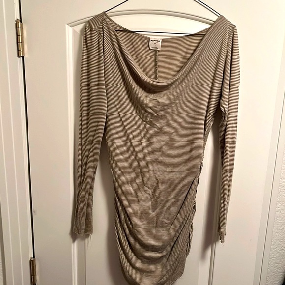 Sheer me up layering top. Size small. Olive combo - Picture 1 of 3